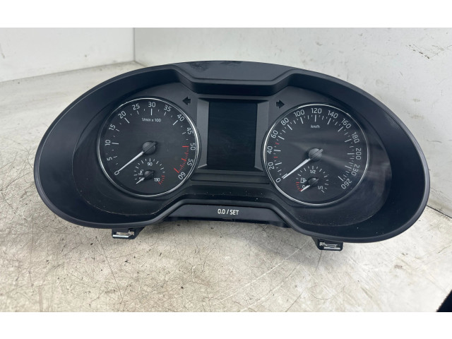 Přístrojová deska  Skoda Octavia Mk3 (5E) 2015 5E0920781C, 30615594  