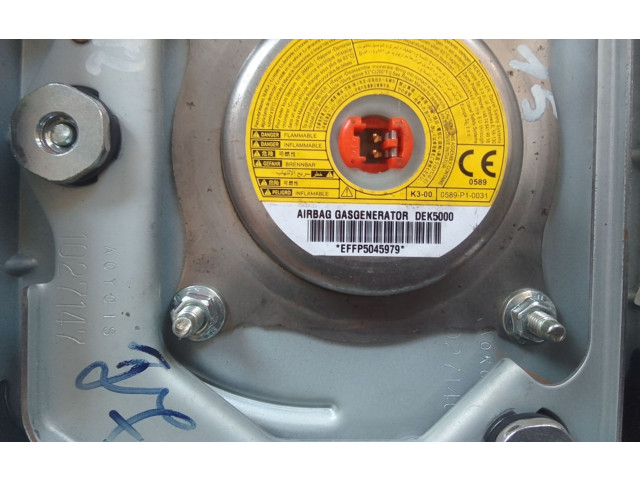 Подушка безопасности водителя 451300K070   Toyota Hilux (AN10, AN20, AN30)