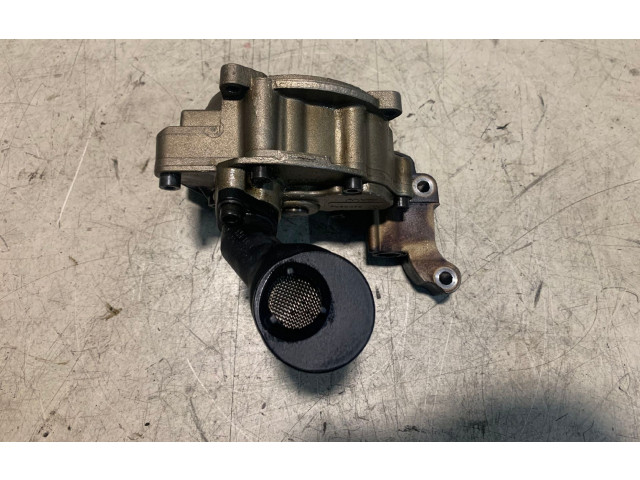 Масляный насос 03C115105Q   Volkswagen  Golf VI  2008 - 2013 года
