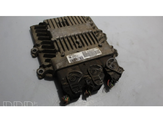 Блок управления двигателем ECU