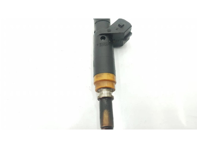 Vstřikovač 13537506924, 7506924   BMW 1 E81 E87  pro benzínový motor 4.4  