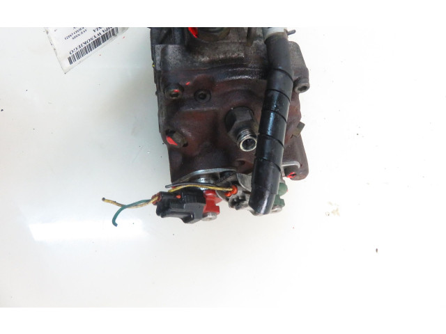 Топливный насос 09730000177, 2210027010   Toyota Avensis T220       