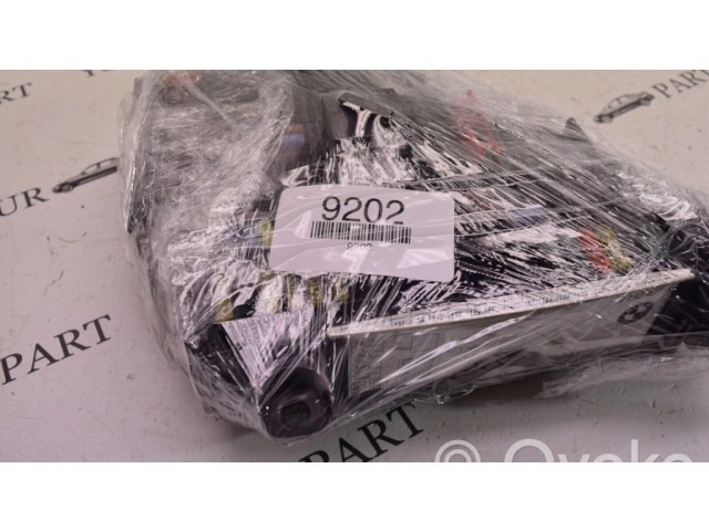 Блок предохранителей 9210859   BMW X3 F25    