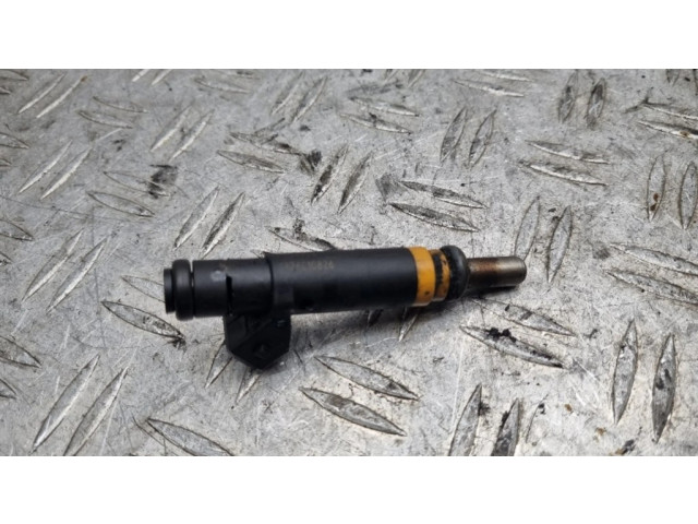 Vstřikovač 7506924   BMW 7 E65 E66  pro benzínový motor 4.4  