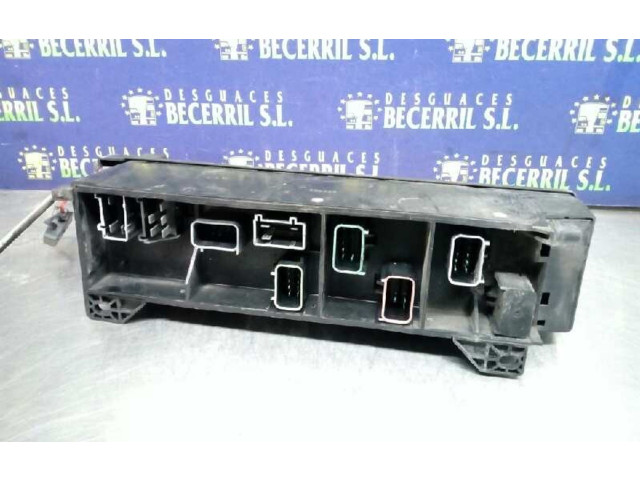 Pojistková skříňka Řídící jednotka BSM 04707996AF, 04707891AB   Chrysler Voyager 1997