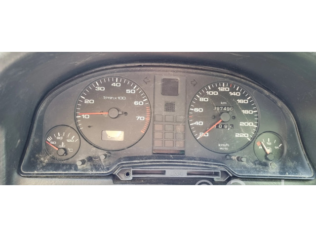 Панель приборов 893919067AP   Audi 80 90 B3       