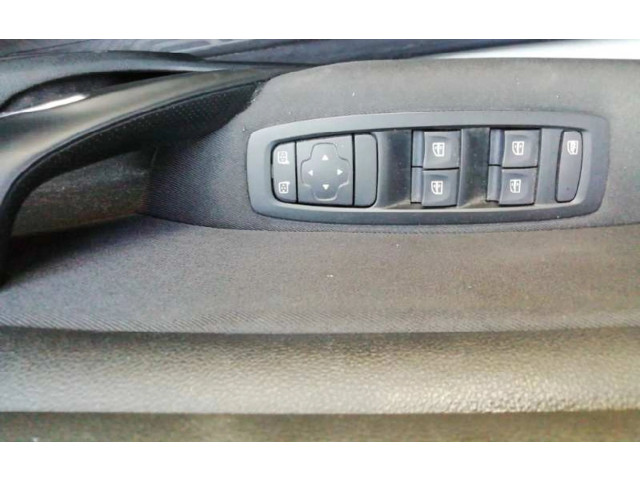 Zpětné zrcátko  Renault Megane IV 2017  30087810, NOABATIBLE  