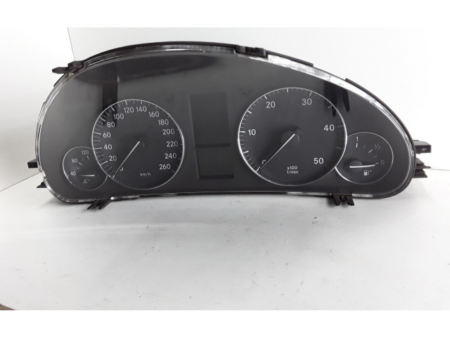Přístrojová deska  Mercedes-Benz C W203 2005 110080266005, A2035404947  