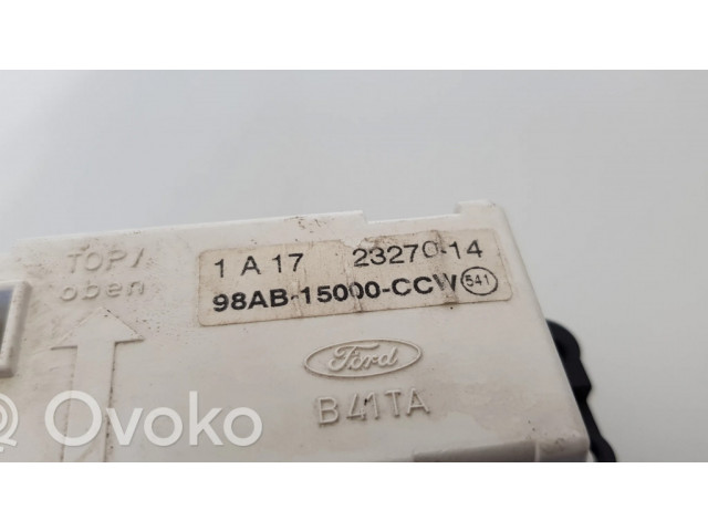 Дисплей    98AB15000CCW   Ford Focus