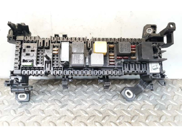 Pojistková skříňka Řídící jednotka BSM A2465401850, A2465400040   Mercedes-Benz GLA W156 2014