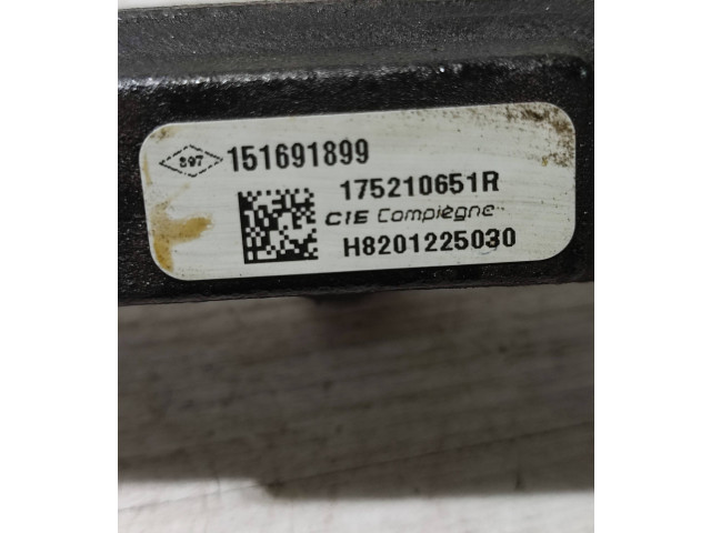 Vstřikovací lišta 175210651R   Mercedes-Benz GLA W156     