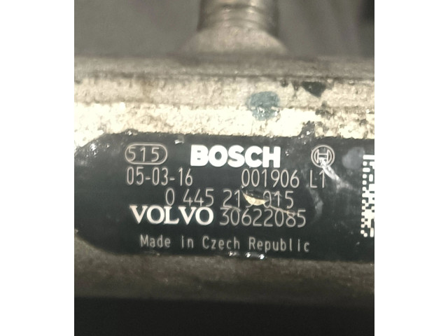 Vstřikovací lišta 30622085, 001906L1   Volvo V70     