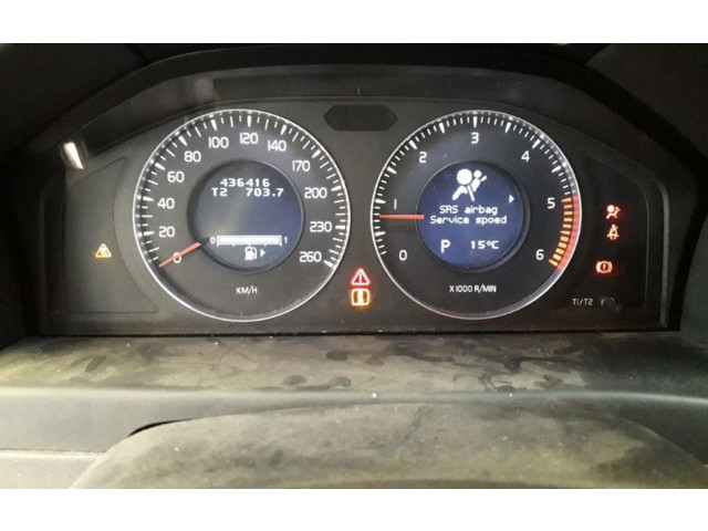 Přístrojová deska  Volvo V70 2009   