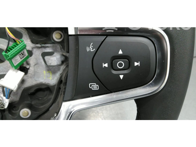 Руль Volvo XC40   -  года 32241925      