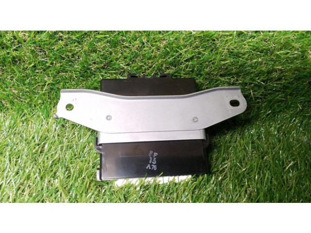 Блок управления 8999047020, 2325000072   Toyota Prius (XW20)