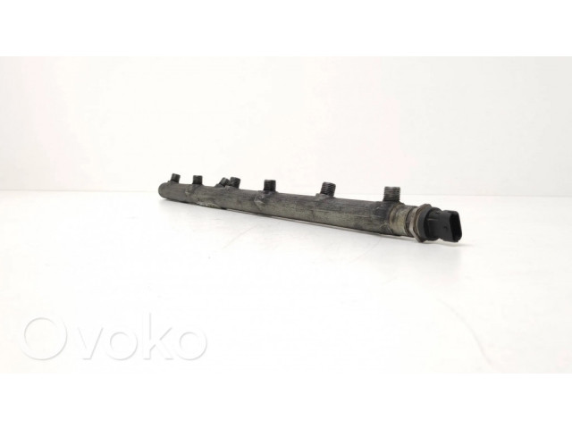 Vstřikovací lišta 0445216002   BMW 5 E39  pro naftový motor 2.5  