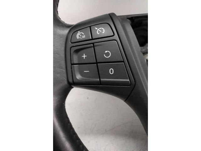 Volant Volvo V40 Cross country 2013 P31250592  