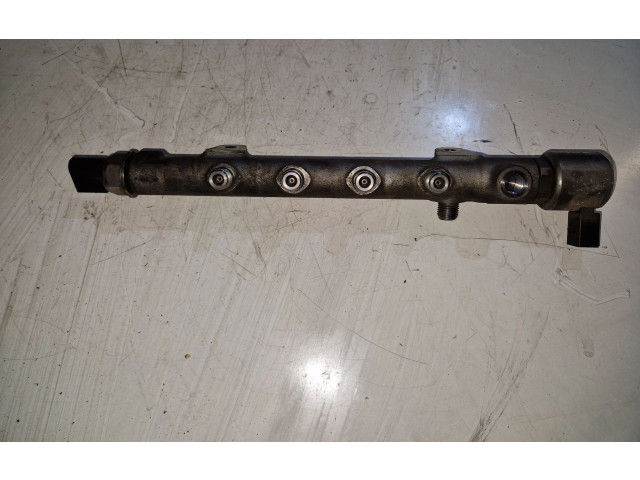 Vstřikovací lišta A6510700495   Mercedes-Benz E W212     