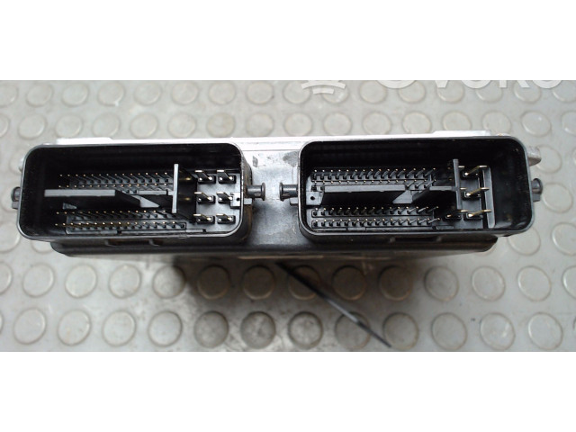 Блок управления двигателя E6T73471HZE, NICHTZUTREFFEND   Mitsubishi Colt