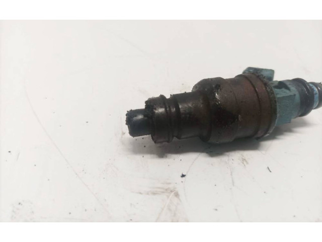 Vstřikovač 9250930008   Hyundai Lantra I     