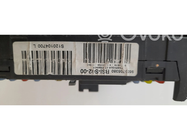 Pojistková skříňka Řídící jednotka BSM 9655708380   Peugeot 407 2003