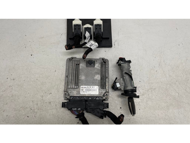 Комплект блоков управления 04L907309P, 5Q0937084DL   Audi Q3 F3