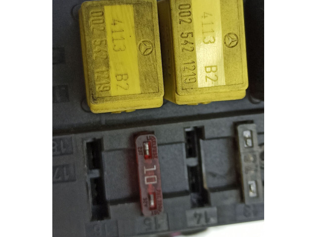 Блок предохранителей 2035453201, 5DK0084612   Mercedes-Benz CLK A209 C209
