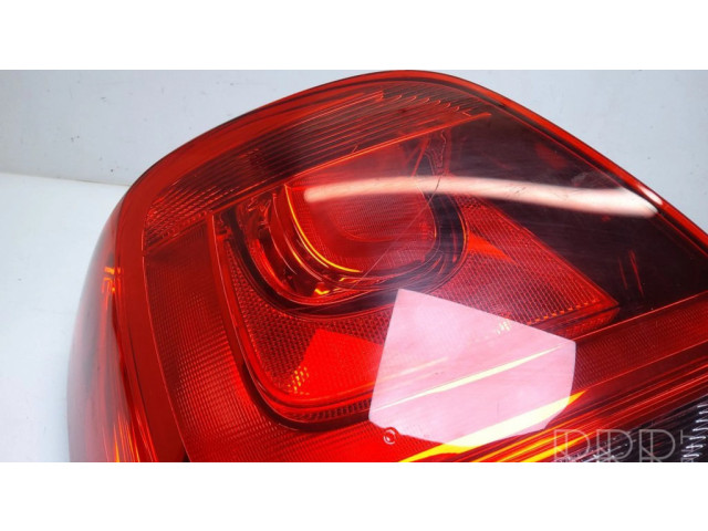 Задний фонарь левый 6R0945095G, 6R0945111    Volkswagen Cross Polo   2009-2018 года