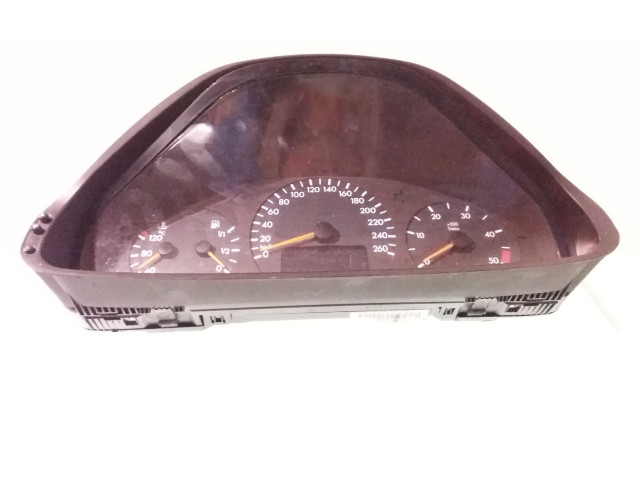 Přístrojová deska  Mercedes-Benz E W210 2000 87001357, 88311281  