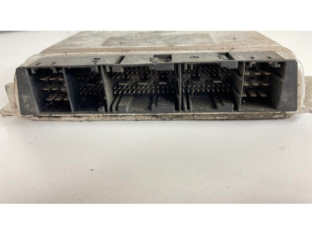 Блок управления двигателя 0281001932, 4B0907401L   Audi A4 S4 B6 8E 8H