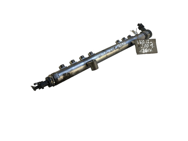 Vstřikovací lišta 30777759, 0445215025   Volvo V60    D5204T3 