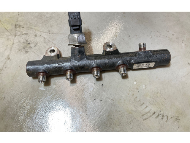 Топливная рампа 175210651R, 161271845   Nissan Juke I F15  