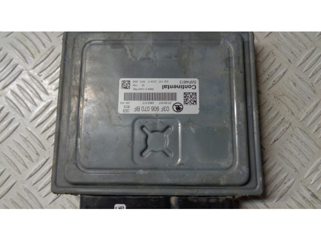 Блок управления двигателя 03F906070BF   Skoda Yeti (5L)