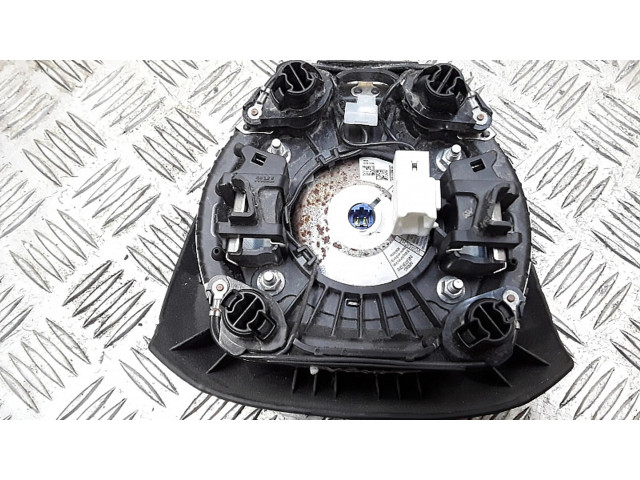 Подушка безопасности водителя 985701142r   Renault Sandero II