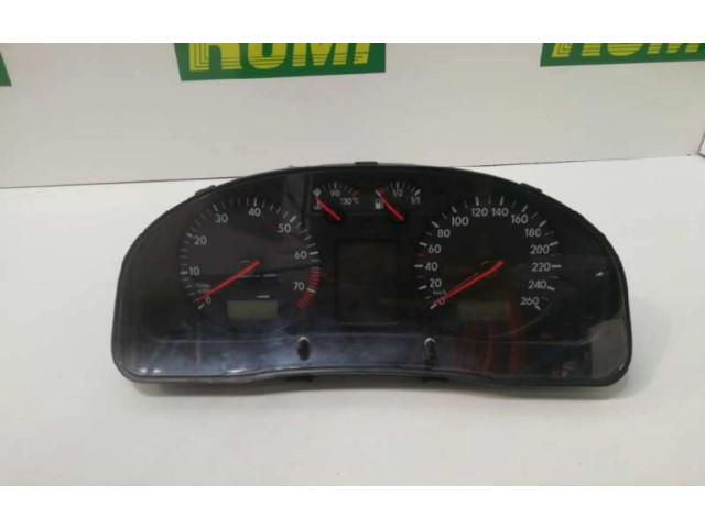 Přístrojová deska  Volkswagen PASSAT  3B09198815  