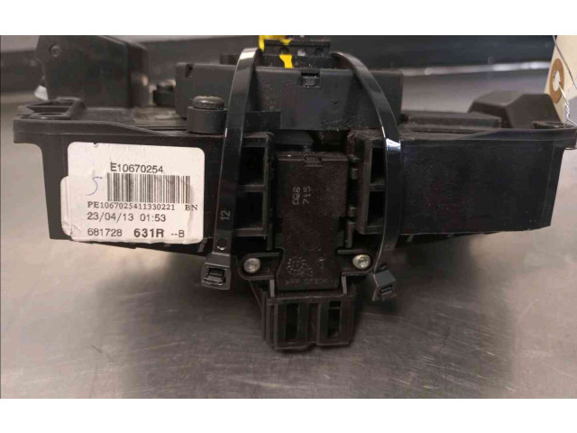 Подрулевой шлейф SRS 255672302R   Dacia Logan II