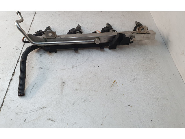 Vstřikovač 7530420   BMW 1 E81 E87  pro benzínový motor 2.0  