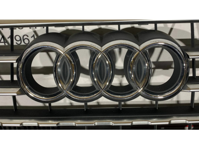 Верхняя решётка Audi Q7 4M 2015- года 4M0853651, 4M0853651F      