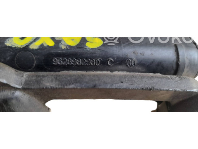 Топливная рампа 9628982980   Citroen Saxo  