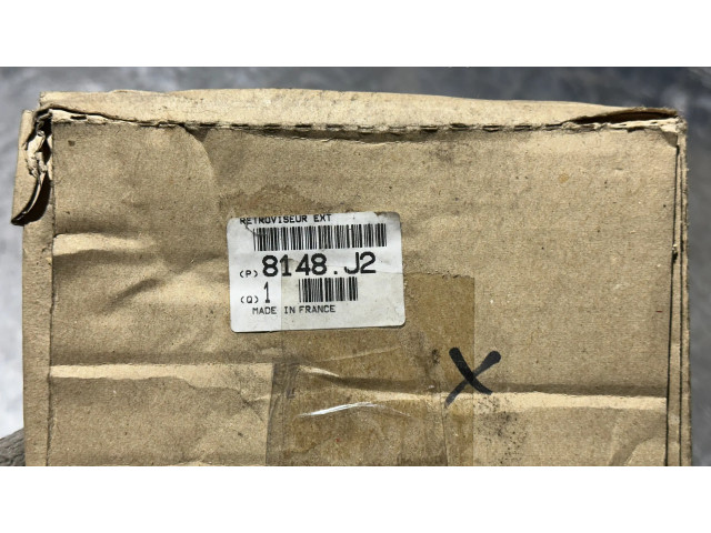 Zpětné zrcátko pravé Peugeot 405 1994  8148J2  