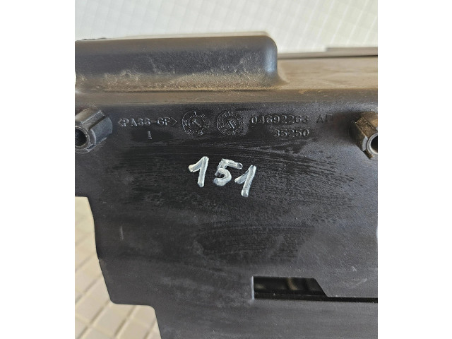 Блок предохранителей  04692263A   Jeep Grand Cherokee    