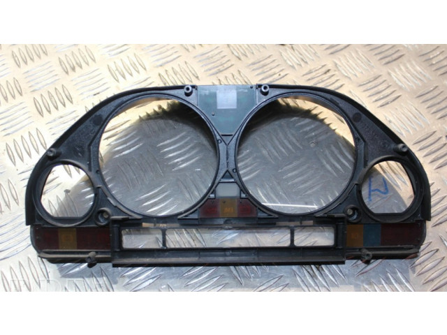 Přístrojová deska  BMW 5 E34 1988   