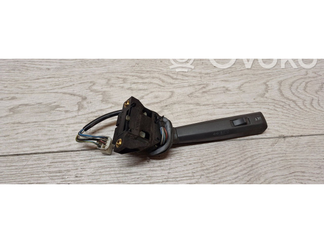 Volant Volvo V70 2001 465730  