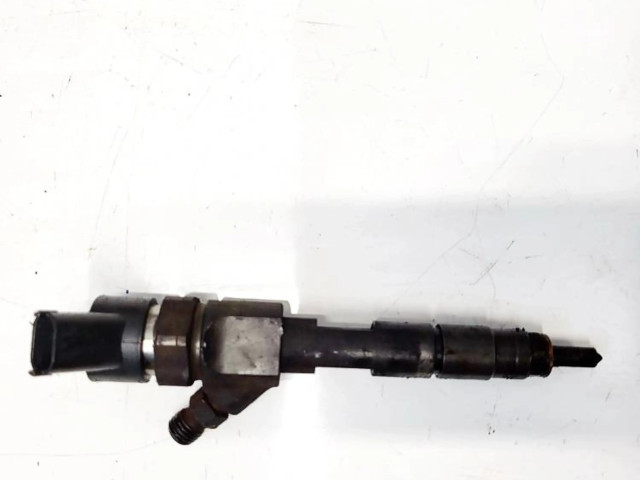 Vstřikovač 0445110110b   Nissan Primera  pro naftový motor 1.9  