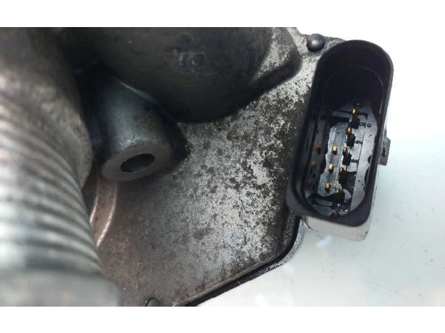 Дроссель 076128063A   Volvo V40 Cross country