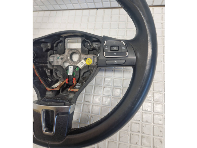 Руль Volkswagen Tiguan  2007 - 2016 года 61978150G      