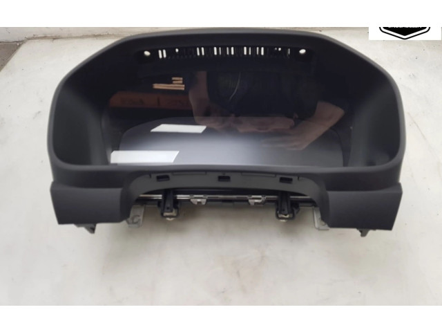 Přístrojová deska  Volvo XC40 2022 32356877  
