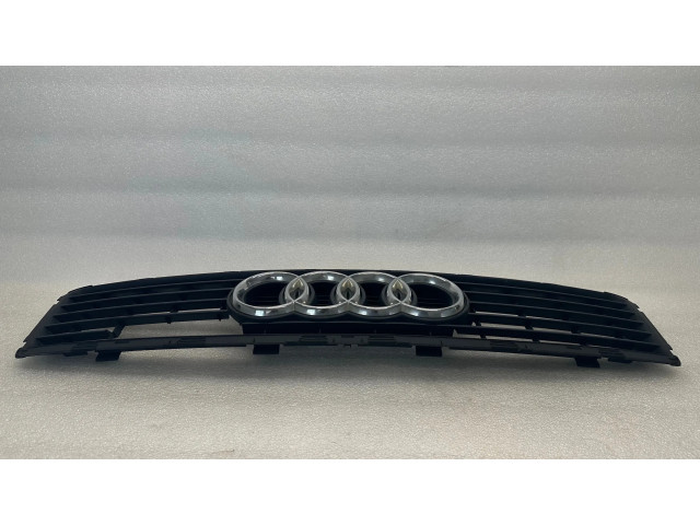 Передняя решётка Audi A6 S6 C5 4B 1997-2005 года 4B0853651F      