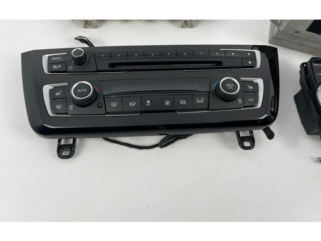 Поршень Радио/ проигрыватель CD/DVD / навигация B470 9358939, 9354148  BMW 4 F36 Gran coupe  