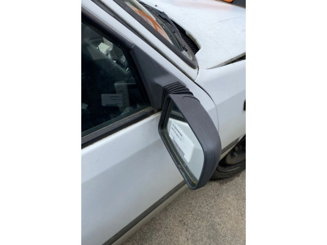 Zpětné zrcátko  Peugeot 205 1997  8148A3  